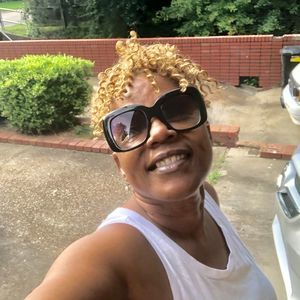 Meet your Posher, Vera